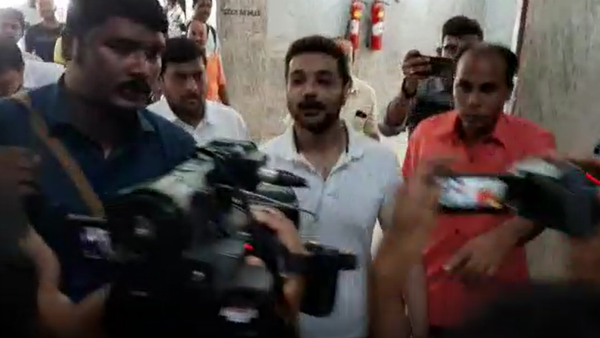 মুকুল রায় ও প্রসেনজিৎ চট্টোপাধ্যায়কে জিজ্ঞাসাবাদ মুকুল রায় ও প্রসেনজিৎ চট্টোপাধ্যায়কে জিজ্ঞাসাবাদ