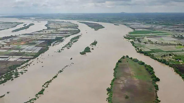 ভাসছে কর্ণাটকও ভাসছে কর্ণাটকও