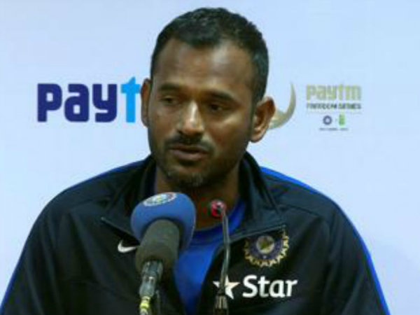 ফিল্ডিং ফিল্ডিং