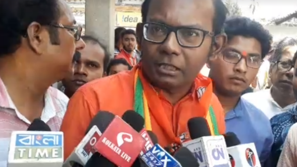 'ছত্রধরকে শর্ত দিয়েছে তৃণমূল' 'ছত্রধরকে শর্ত দিয়েছে তৃণমূল'