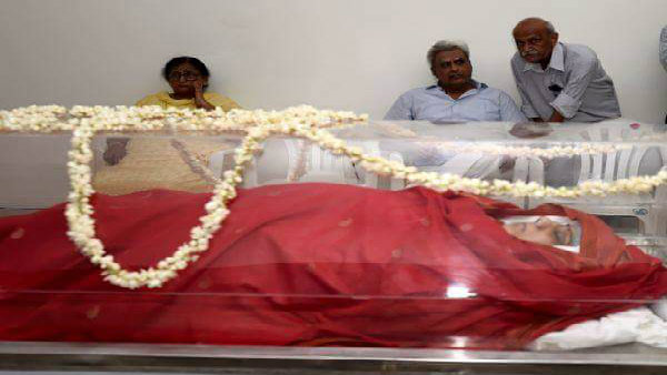 সুষমা স্বরাজের প্রয়াণ সুষমা স্বরাজের প্রয়াণ