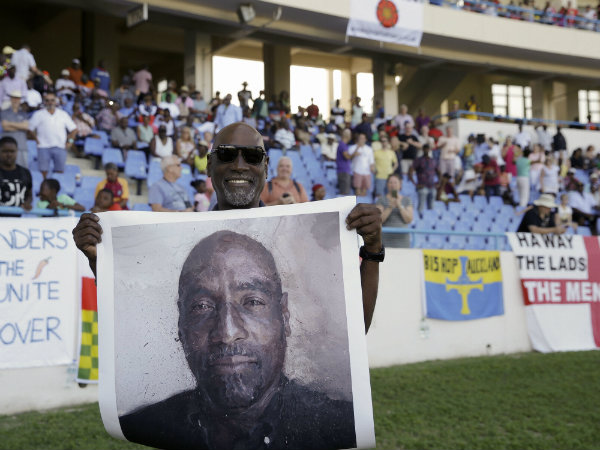 প্রথম স্থানে কে?