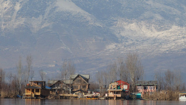 মাটিতে ফেরা 