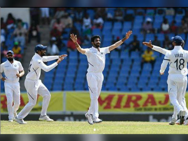 কতদিনের জন্য ছিটকে গেলেন বুমরাহ