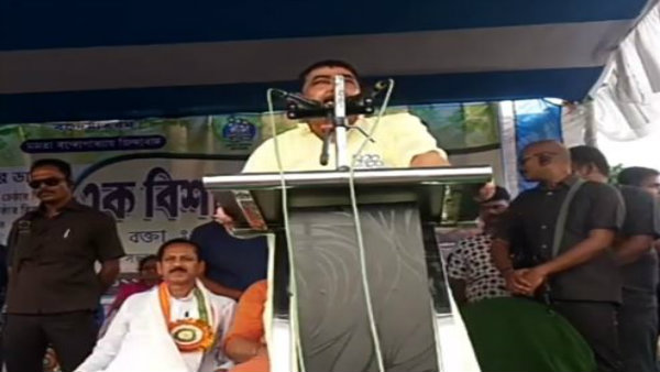 পথ অবরোধ নিয়ে বিজেপিকে হুঁশিয়ারি পথ অবরোধ নিয়ে বিজেপিকে হুঁশিয়ারি