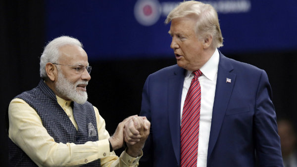 ট্রাম্পকে সন্ত্রাসবাদের বিরুদ্ধে লড়াইয়ে ডাক