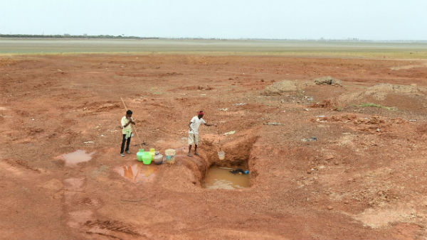 ভূগর্ভস্থ জলস্তর কমছে ভূগর্ভস্থ জলস্তর কমছে