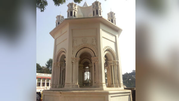 মহালয়ার পর দিন বোধন 