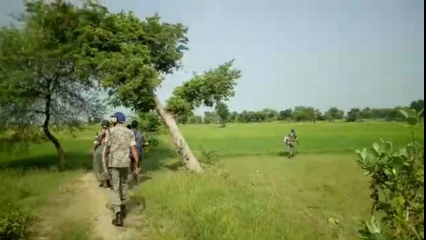 ফের উত্তপ্ত বীরভূমের পাড়ুই, বিজেপি-তৃণমূলের সংঘর্ষ, চলল গুলি