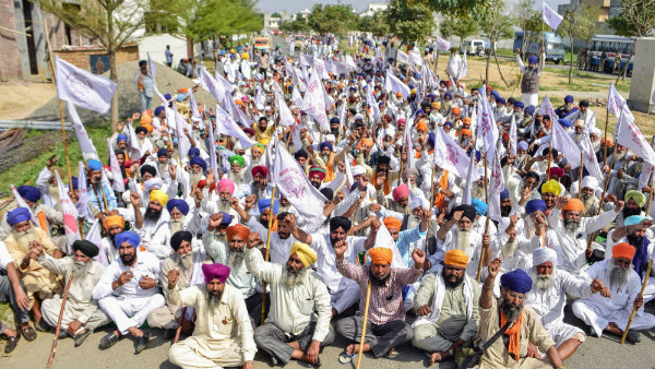 কৃষি ঋণ মকুবের দাবি