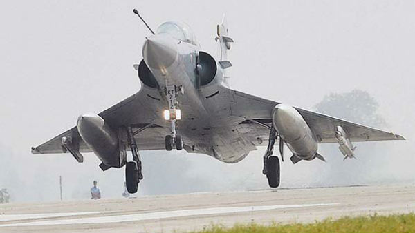  ভারতীয় বায়ুসেনা ঘাঁটিতে জঙ্গি হামলার হুমকি 