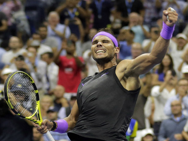 ৩ বারের চ্যাম্পিয়ন ৩ বারের চ্যাম্পিয়ন