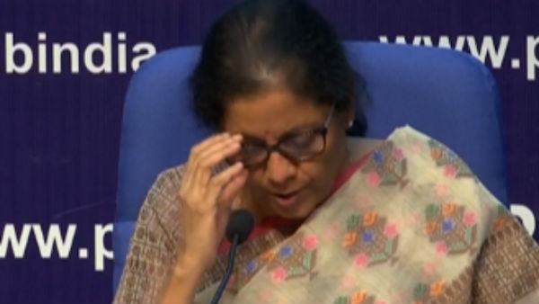 এক মন্তব্যে, হাজারো ট্রোল! বিড়ম্বনায় ওষ্ঠাগত নির্মলা এক মন্তব্যে, হাজারো ট্রোল! বিড়ম্বনায় ওষ্ঠাগত নির্মলা