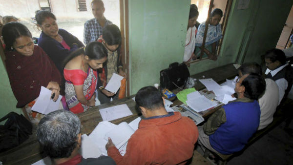 ধারাবাহিক তর্ক-বিতর্কের প্রয়োজন
