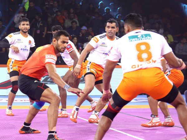 অমীমাংসিত থাকল প্রো কবাডির মহারাষ্ট্র ডার্বি, পুনে-মুম্বার রুদ্ধশ্বাস লড়াই অমীমাংসিত থাকল প্রো কবাডির মহারাষ্ট্র ডার্বি, পুনে-মুম্বার রুদ্ধশ্বাস লড়াই
