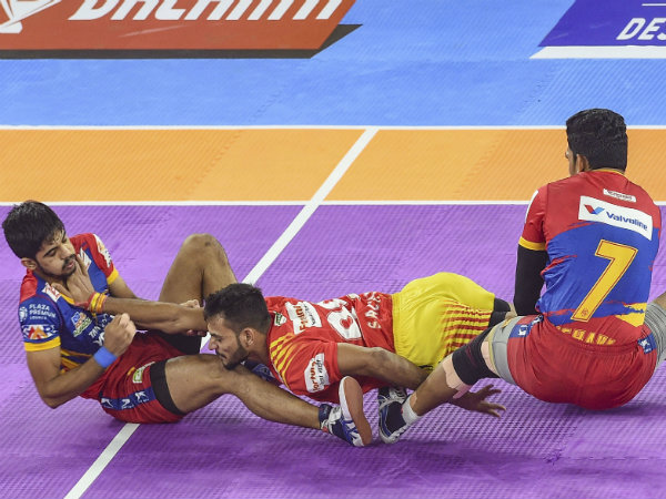 প্রো কবাডি লিগে গুজরাত ফর্চুন জায়ান্টসকে হাারল ইউপি যোদ্ধা প্রো কবাডি লিগে গুজরাত ফর্চুন জায়ান্টসকে হাারল ইউপি যোদ্ধা