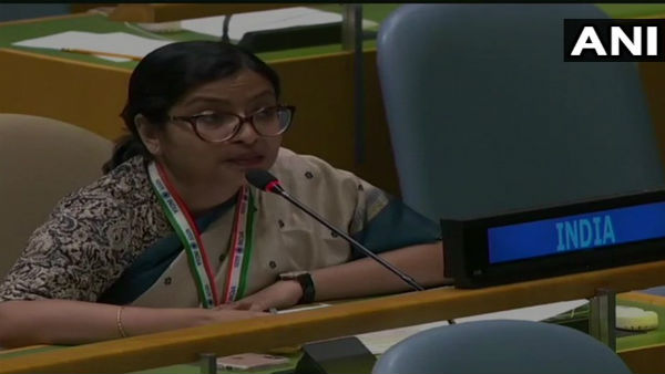 বিদিশা মৈত্র - রাষ্ট্রপুঞ্জে এই ভারতীয় কূটনীতিকের ভাষণে বিশ্বে ধন্য ধন্য রব বিদিশা মৈত্র - রাষ্ট্রপুঞ্জে এই ভারতীয় কূটনীতিকের ভাষণে বিশ্বে ধন্য ধন্য রব