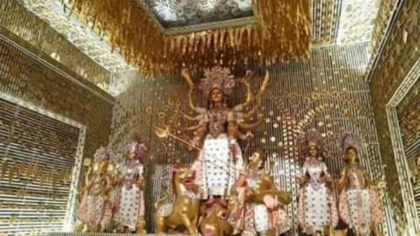 চালতা বাগান লোহাপট্টির পুজো এবার সোনারতরীতে চালতা বাগান লোহাপট্টির পুজো এবার সোনারতরীতে