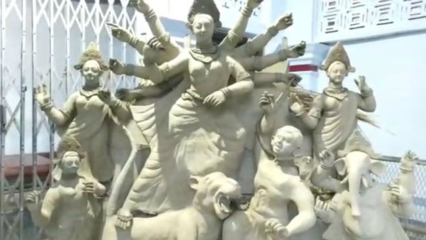 কেন মহালয়ার ১ মাস বাদে হবে দুর্গাপুজো ? কেন মহালয়ার ১ মাস বাদে হবে দুর্গাপুজো ?