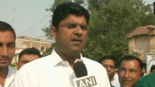 কোনদিকে দুষ্মন্ত? কোনদিকে দুষ্মন্ত?