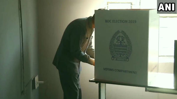 ১০০ শতাংশ ভোট কোন ইঙ্গিত দিচ্ছে উপত্যকায়