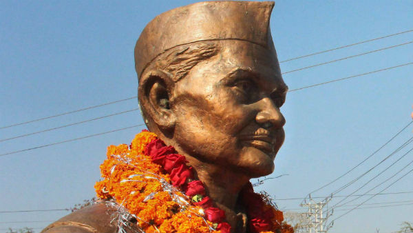 কোন রহস্য আজও রয়েছে লাল বাহাদুর শাস্ত্রীর সঙ্গে? কোন রহস্য আজও রয়েছে লাল বাহাদুর শাস্ত্রীর সঙ্গে?