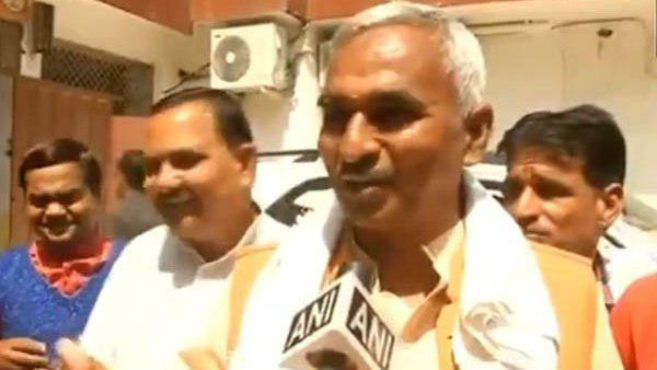 পাঠ্যে সঙ্ঘ প্রতিষ্ঠার ইতিহাস পড়ানোর দাবি