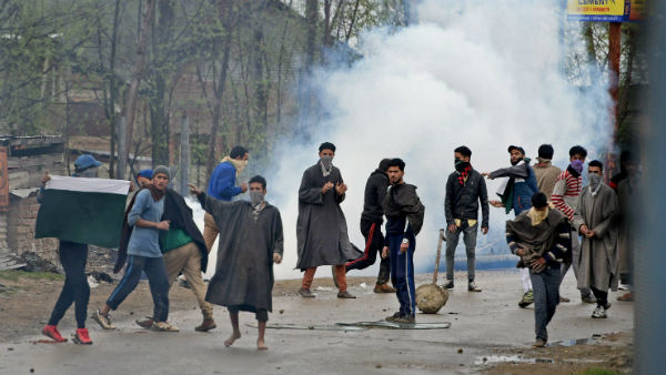 প্রকাশ্যে নতুন সত্য প্রকাশ্যে নতুন সত্য