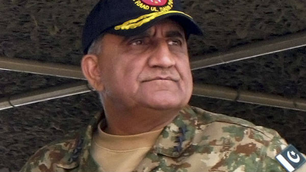 কামার বাজওয়ার বৈঠক