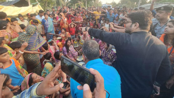  তৃণমূলের বিরুদ্ধে অভিযোগ স্থানীয় বাসিন্দাদের