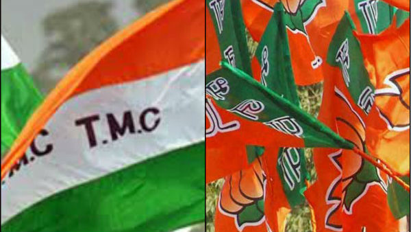 লিফলেট বিতর্কে তৃণমূল-বিজেপি লিফলেট বিতর্কে তৃণমূল-বিজেপি