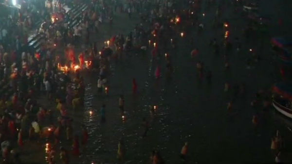 কার্তিক পূর্ণিমা উপলক্ষে স্নান সারবেন তীর্থ যাত্রীরা 