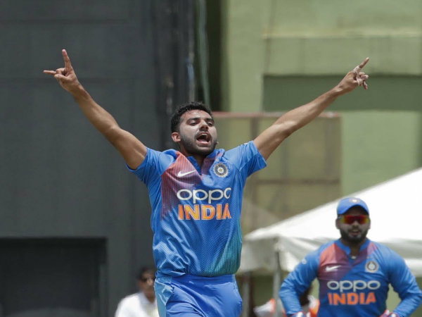 ১৭৫ রানের টার্গেট তাড়া করতে নেমে ৪ ওভার শেষে বাংলাদেশ ১৩/২ ১৭৫ রানের টার্গেট তাড়া করতে নেমে ৪ ওভার শেষে বাংলাদেশ ১৩/২