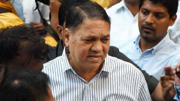 মহারাষ্ট্রে প্রোটেম স্পিকারের দৌড়ে রয়েছেন দিলীপ মহারাষ্ট্রে প্রোটেম স্পিকারের দৌড়ে রয়েছেন দিলীপ