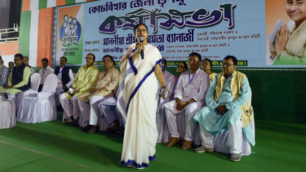  চাকরির আশ্বাস নিয়ে প্রশ্ন