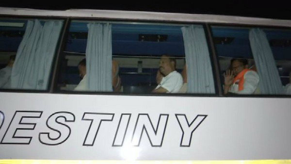  সরানো হল এনসিপি এবং শিবসেনা বিধায়কদের