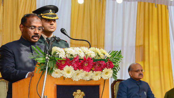 দলের সিদ্ধান্তের অবমাননার অভিযোগ দলের সিদ্ধান্তের অবমাননার অভিযোগ
