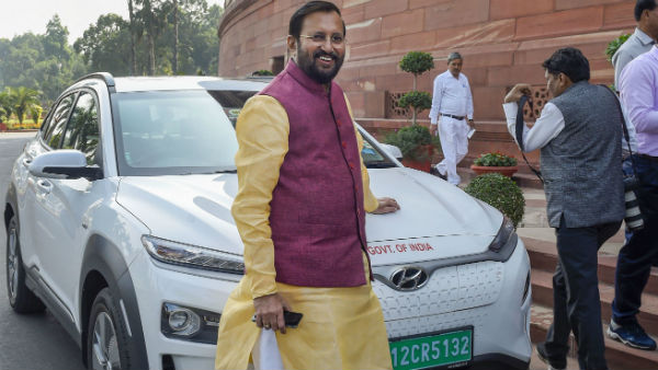  জাভড়েকরের হুমকি