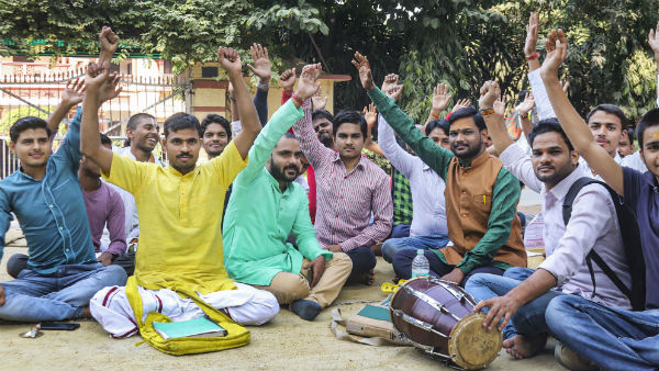  মন্দিরে কী ঘটেছে? 