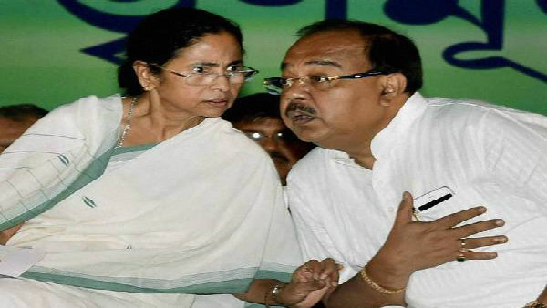 বৈশাখী আমন্ত্রণ জানিয়েছিলেন মমতাকেও