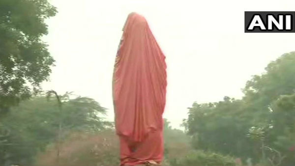 এর আগে একই রকম ঘটনা দিল্লি বিশ্ববিদ্যালয়ে