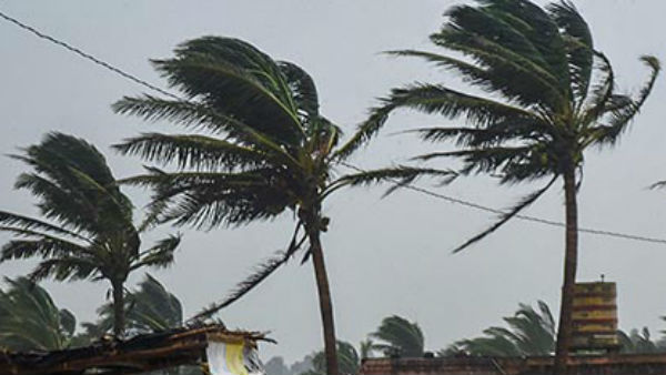 গোটা পশ্চিম উপকূলেই সতর্কবার্তা 