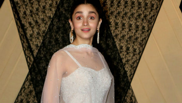 আলিয়া ভট্ট আলিয়া ভট্ট