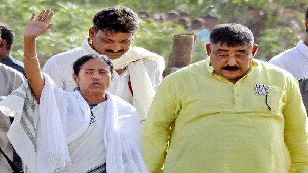 মমতা বন্দ্যোপাধ্যায়ের উন্নয়নের স্বার্থে ভোট