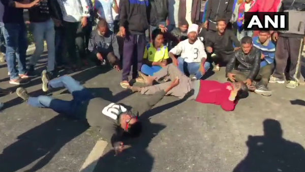 থমথমে অসমে কার্যকরী ছিলনা এটিএম! থমথমে অসমে কার্যকরী ছিলনা এটিএম!