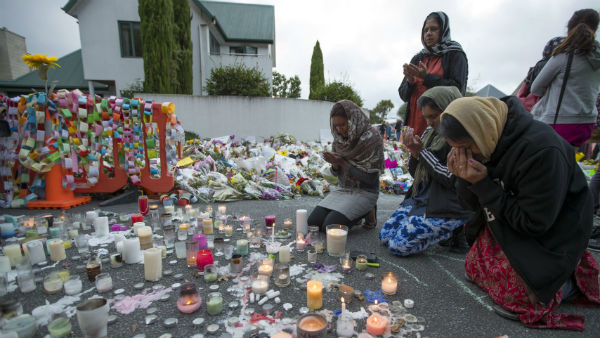 নিউজিল্যান্ডের ক্রাইস্টচার্চের মসজিদে হামলা নিউজিল্যান্ডের ক্রাইস্টচার্চের মসজিদে হামলা