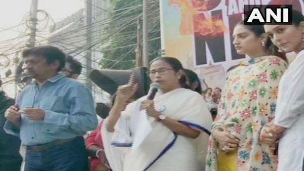 মিছিলের আগে ঠিক করে দিলেন স্লোগান