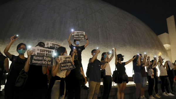 হংকংয়ে গণতন্ত্রপন্থীদের আন্দোলন হংকংয়ে গণতন্ত্রপন্থীদের আন্দোলন
