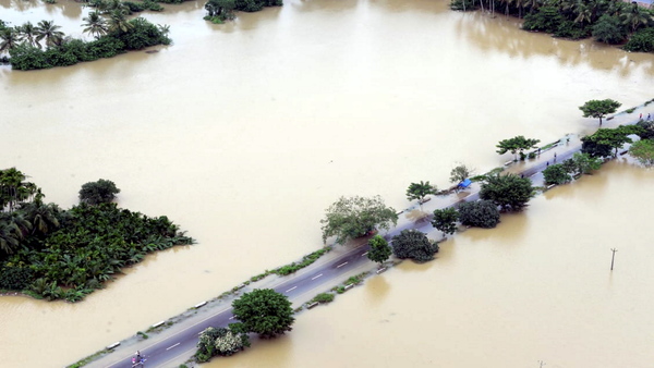 কর্নাটকে বন্যা, কমপক্ষে ৬১ জনের মৃত্যু কর্নাটকে বন্যা, কমপক্ষে ৬১ জনের মৃত্যু