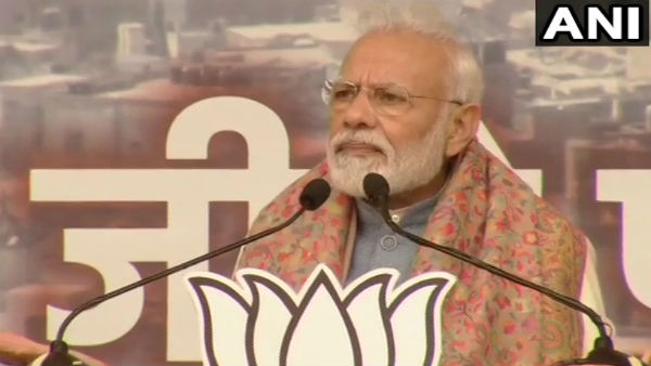 আইনের বিরোধিতা করায় গান্ধী পরিবারকে আক্রমণ মোদীর আইনের বিরোধিতা করায় গান্ধী পরিবারকে আক্রমণ মোদীর